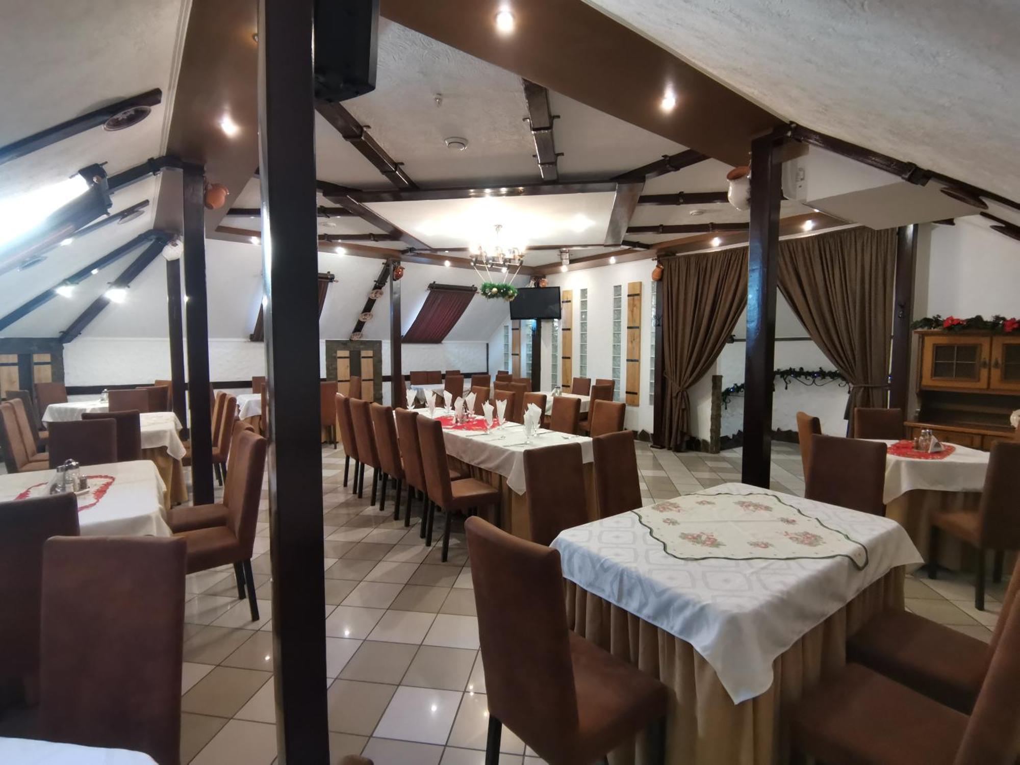 Three Aces Hotel Velyka Dobron Exterior photo