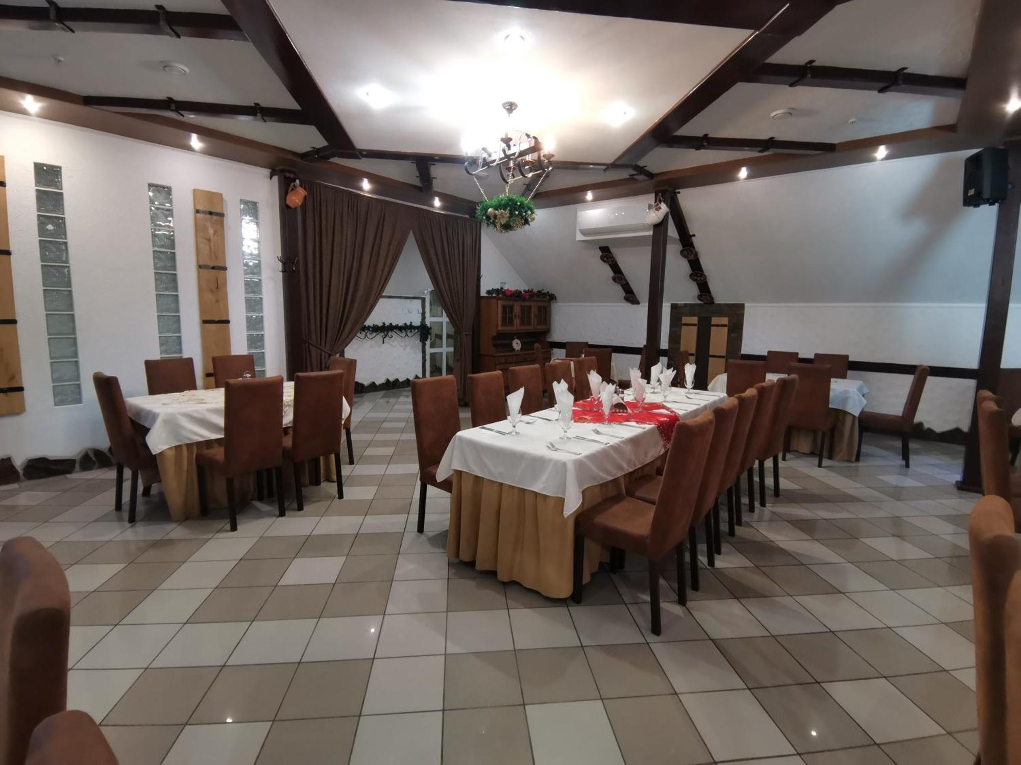 Three Aces Hotel Velyka Dobron Exterior photo
